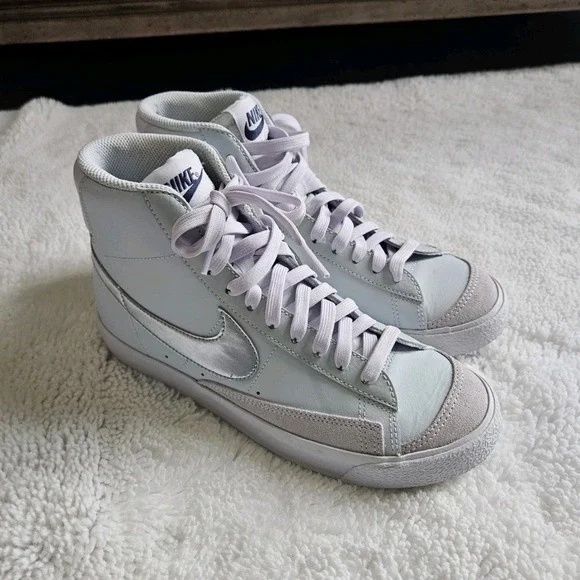Nike Blazer 77 High Top White Gray Lavendar Leather Suede Sneakers - Picture 1 of 5